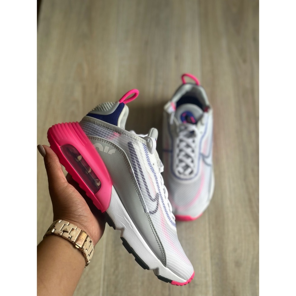 Nike Air Max 2090- CZ3867-101 - Picture 5 of 8
